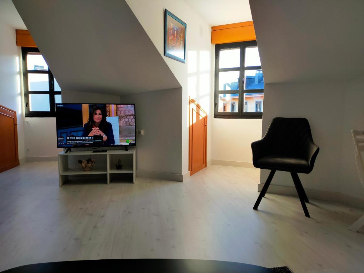 Apartamento En El Casco Antiguo De Ponferrada Eksteriør bilde